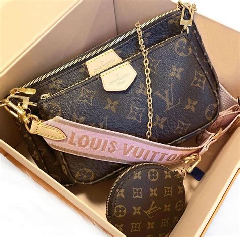 Louis Vuitton replicas